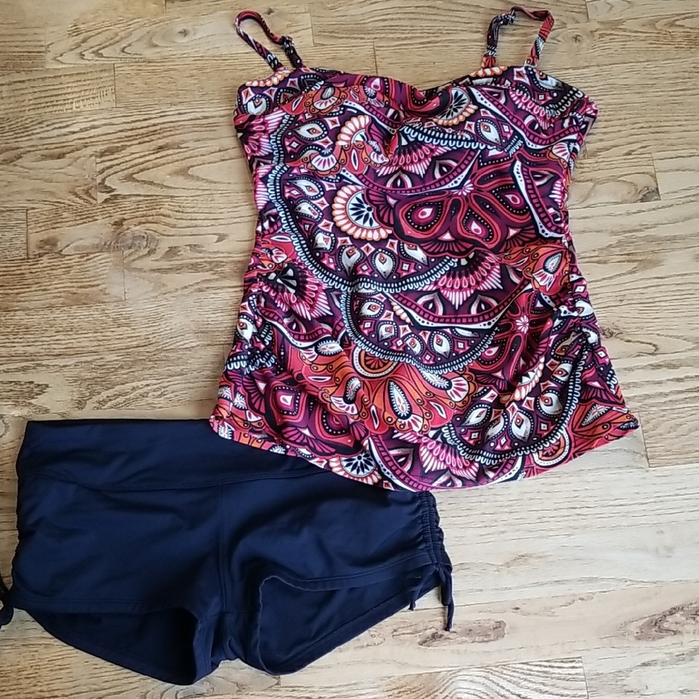 (12) Christina Floral Two Piece Tankini